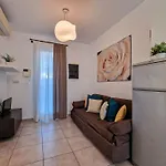 Elegant Pool-front Flat With Fenced Garden Apartment